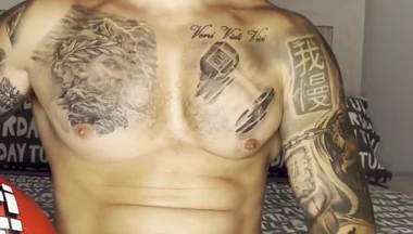 Boxing Cum with No Hands
