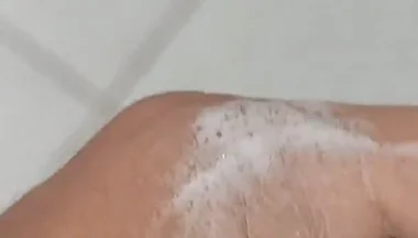 Extreme Burning Sensation Makes the Glans Foam with Arousal.