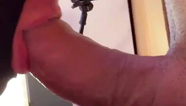 Xl Cock at the Gloryhole: Hot Cumshot Straight to the Mouth!