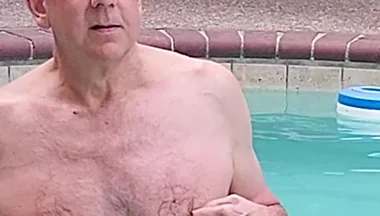 Underwater Pool Bb Fuck!