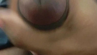 Cumming Yummy