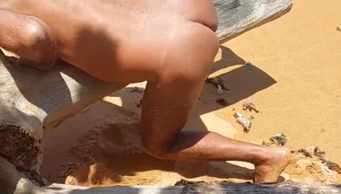 Ladysilva a Hot Slut on the Beach