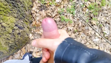 Outdoor Piss, Wank and Cum