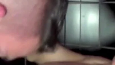 Flo fucked by Ricjy in sauna first time with a gay