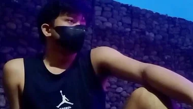 Asian Twink Outdoor Session with Cumshot