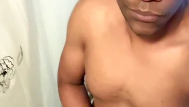 Jacking off in Shower