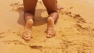 Ladysilva Crossdresser Bikini in the Beach That You Have a Lot of Clothes
