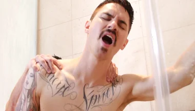 Zak Bishop And Vincent James - Boys Lather Up Together