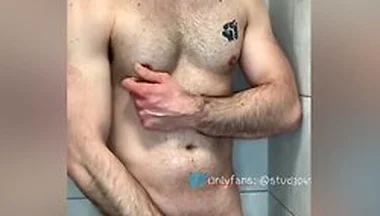 Muscle Dude Piss And Cum In The Shower