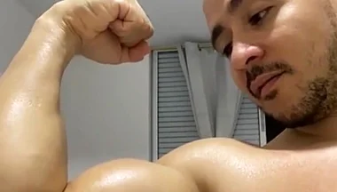 Great Muscular Adoration of a Super Horny Latino