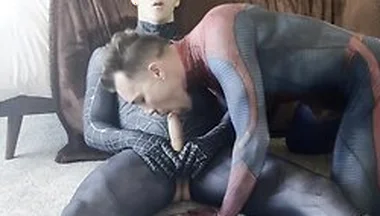 Spider-man And Evil Spider-man Fuck Bareback Raw And Breed Pussy