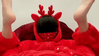 Merry Christmas, Butt Squirting Water