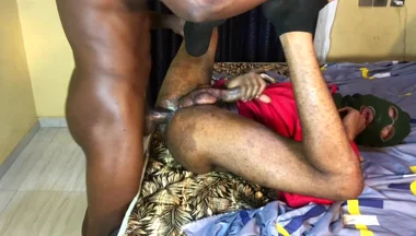Having a Nice Time with the Delivery Boi in the Closet