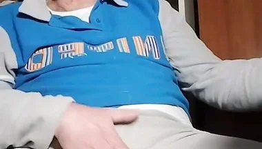 The Absorbed Pleasure of Jerking His Cock with Pure Pleasure!