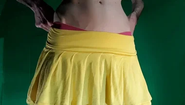 Yellow Skirt with Yellow Shorts. the Free Cut.