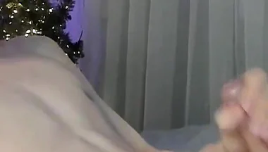 Cute Twink Cums All Over His Abs