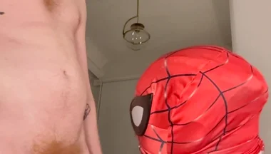 Hot Bottom Gives a Blowjob to a Thick Top