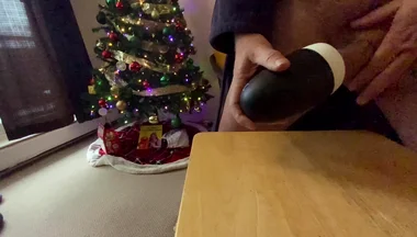 Xmas Wank Toy Slomo