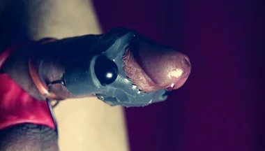 This Vibrator Is Too Weak for Me to Cum.