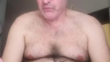 A Long, Hearty Cumshot for My Obedient Slave!