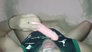 Deep on Dildo