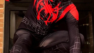 Suit Spiderman and Poses
