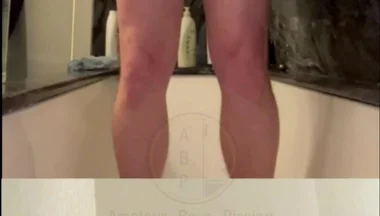 Amateur Guy Pissing in the Bathtub After Desperation, and Wetting His Undies
