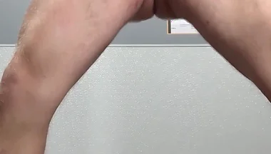 Got Way Too Horny at the Gym