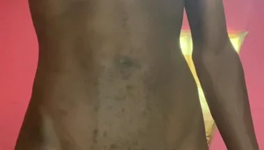 Guy Jerking off and Showing Ass