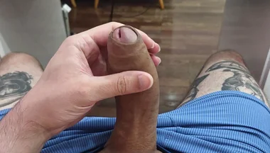 Jerking off Very Juicy 2
