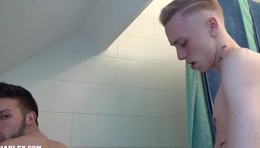 Fuck in the Bath