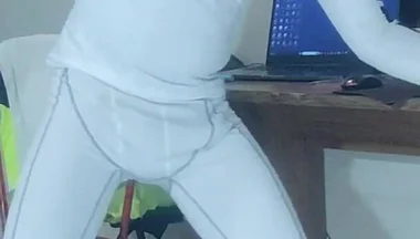 I Cum on Compression Wear