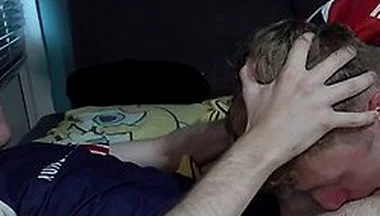 Multiple Cum Shots Twinks Soaks Strangers Bed