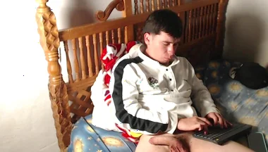 Hetero Watch Porn Until She Comes Delicious Her Cock Is so Hard