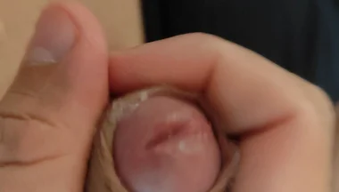 Amazing Pre Cum Glans.