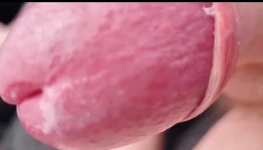 Amateur Public Cumshot