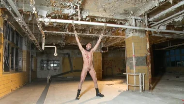 Fleischfabrik Berlin: Logan Mccree & Sam Barclay