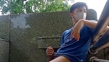 Aisa Young Twink Outdoor Jerk off and Cum