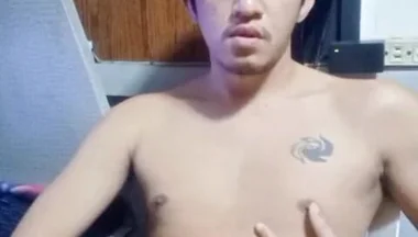 Asia Twink Get His Own Cum