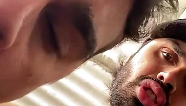 Sucking the Thick and Big-headed Cock