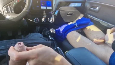 I Secretly Jerked off a Big Cock to a Student During a Break Near College. Do You Want to Suck Our Cocks?