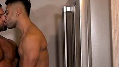 Muscular Raw Breeds Jeyk Hard