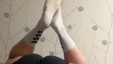 Feet and Hot Young Boy Ass