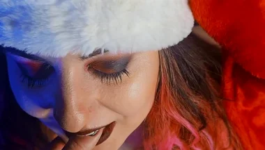 Hot POV BJ with for This Holiday Season -- She Looked up at Me, Took Me in Her Mouth, and Got a Huge Facial -- Happy Holidays!