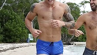 Wesley Woods Spots Beach Hunk Trevor Laster And Fucks Him Hard On The Sand