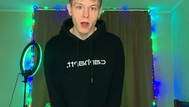 Look at How Much Cum This Hungry Twink Can Spray