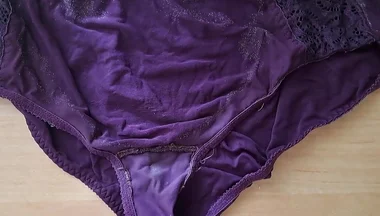 Strong Orgasm on Mom's Panties
