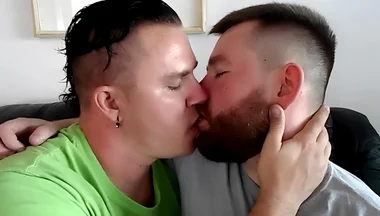 Hot Gay Kissing with Kaleb & Leo