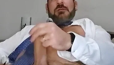 Italian Stepdaddy Wanks in Suit and Tie