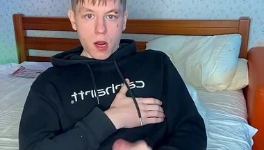 Bored in My Room so I Rubbed My Big Cock Until I Blew a Load